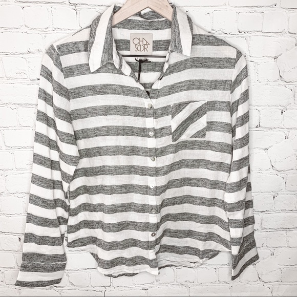 Revolve Chaser Button Down Top Cream/Blue Stripe Size Small NWT - Picture 6 of 7